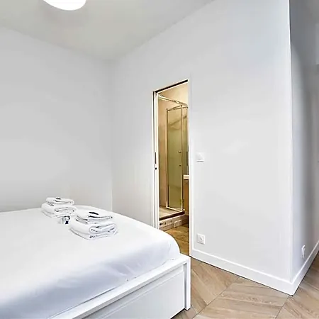 Calm -1br/4p- Bastille 2*